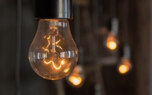 چرا بعضی چراغ ها چشمک می زنند