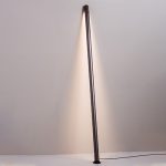 چراغ استند 17 وات نور 3000K کد C270 - Image 2