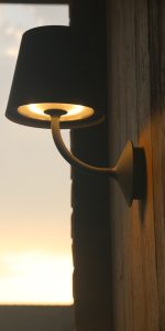 چراغ دیواری بیرونی 7 وات نور 3000K کد H155 (GRY) - H156 (WHT) - Image 3