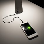 چراغ رومیزی شارژی 2.2 وات نور 3000K کد H182 (WHT) - H193 (BLK) - Image 4