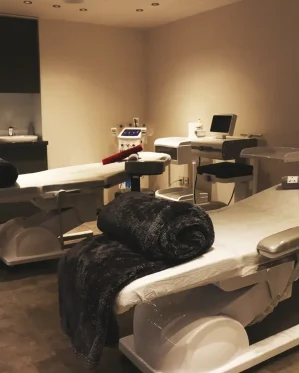 Eve-Wellness-نورپردازی-مرکز-سلامت-4