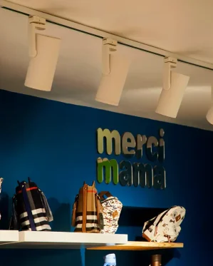 MERCI-MAMA-نورپردازی-تجاری-نوران-2