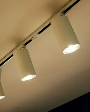 MERCI-MAMA-نورپردازی-تجاری-نوران-8