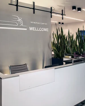 VIP-MOTOR-نورپردازی-نمایشگاه-ماشین-نوران-9