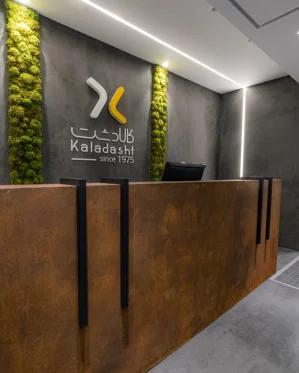 نوران-پروژه-نورپردازی-اداری-چراغ-خطی-سقفی-توکار-LC133