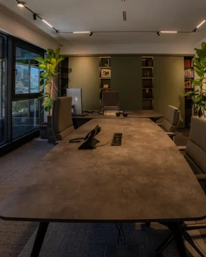 نوران-پروژه-نورپردازی-اداری-چراغ-ریلی-مگنتی-چراغ-لیزر-بلید-نور-خطی-نور-اسپات-T233-T177-T131