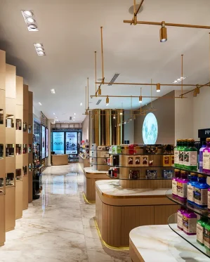 نورپردازی-فروشگاه-لاوازم-آرایشی-بهداشتی-روی-ماه-مرکز-خرید-اپال-6